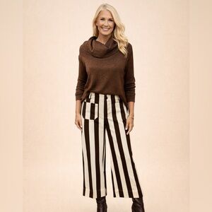 Glam Brown and Cream Striped Wide Leg Pants Size Large NWT